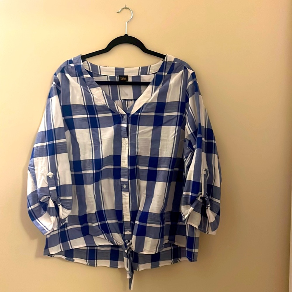 Lee navy blue plaid button up shirt size 1XL